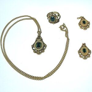 Avon Versailles Necklace Ring & Dangles Faux Emeralds Pearls Gold Tone Settings